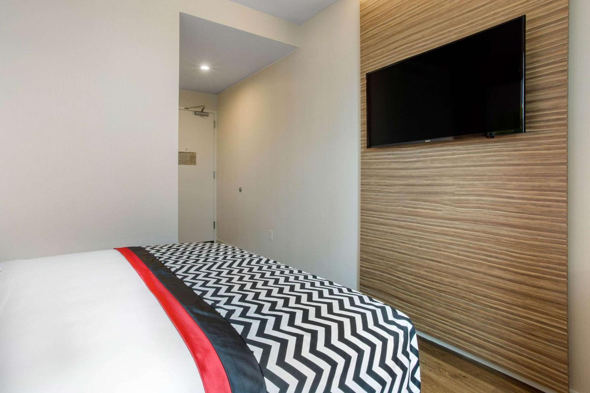 Insignia Hotel Brooklyn, Ascend Hotel Collection New York Exterior photo